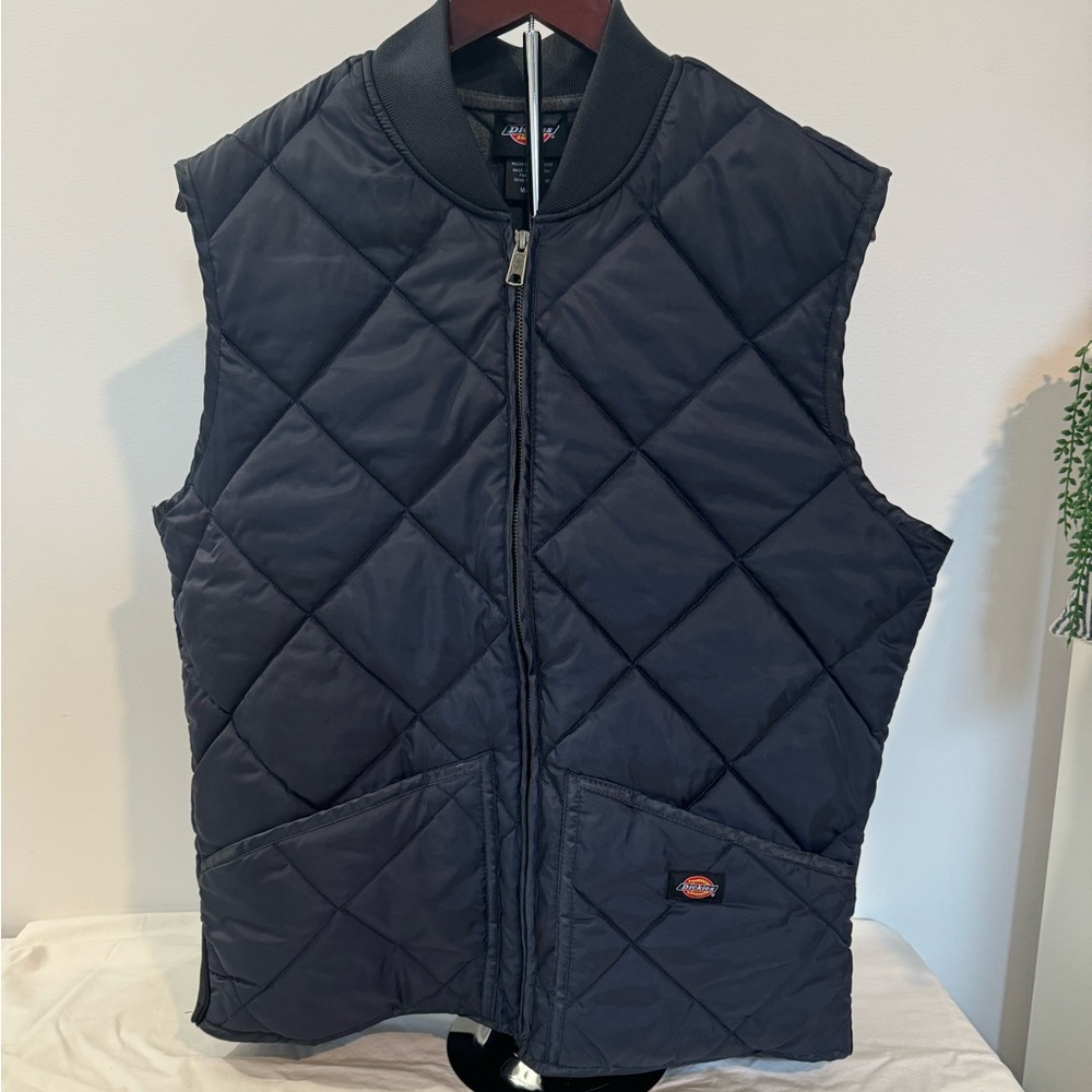 Dickies Men’s Medium Diamond Quilt Pattern Puffer Vest